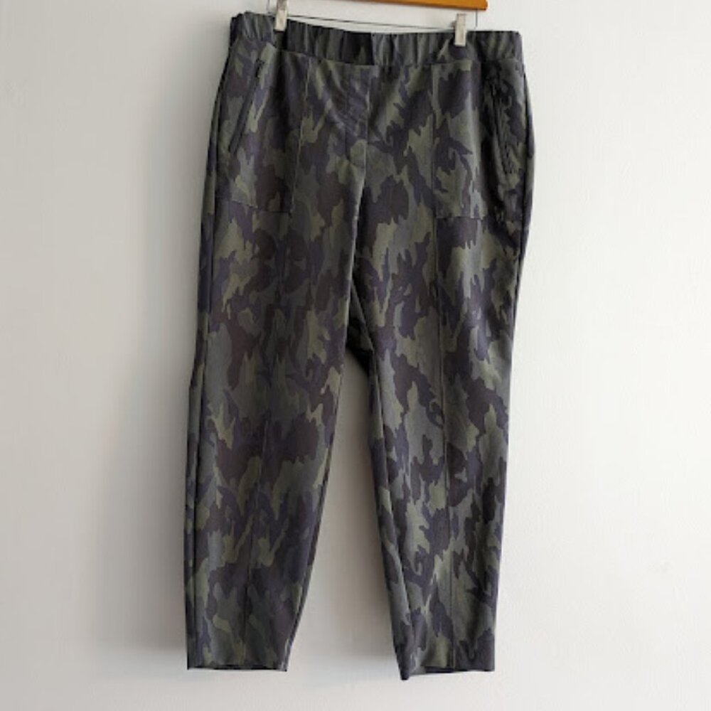 Lane Bryant Green Camo Skinny Pants Size 18